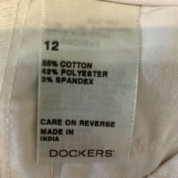 Bundle of Talbots striped shirt, white Dockers golf shorts & pink lace crop top - Picture 8 of 10